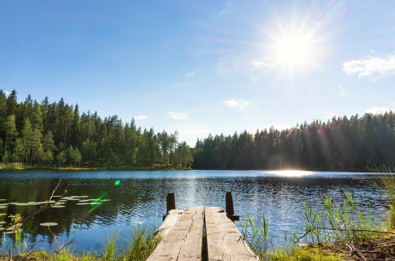 Suomalainen järvimaisema.